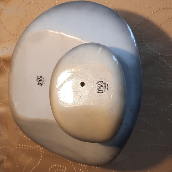 Garden Diva Sunday best hat planters and candle containers. - Picture 6 of 8